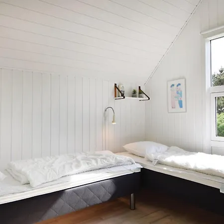 Front In With Sauna *